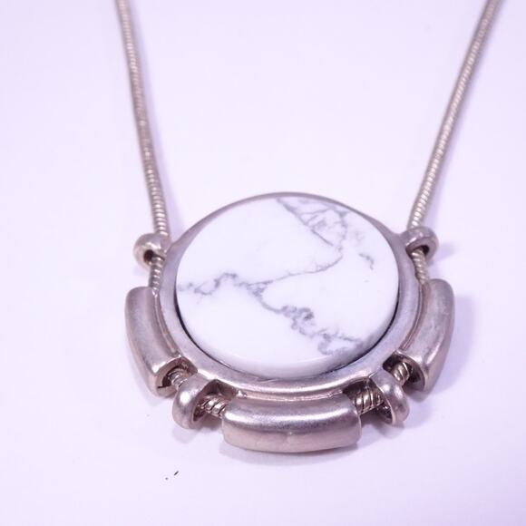 Banana Republic Women's Pave Triple Ball and Howlite Necklace NWT 45 55 - Picture 8 of 16